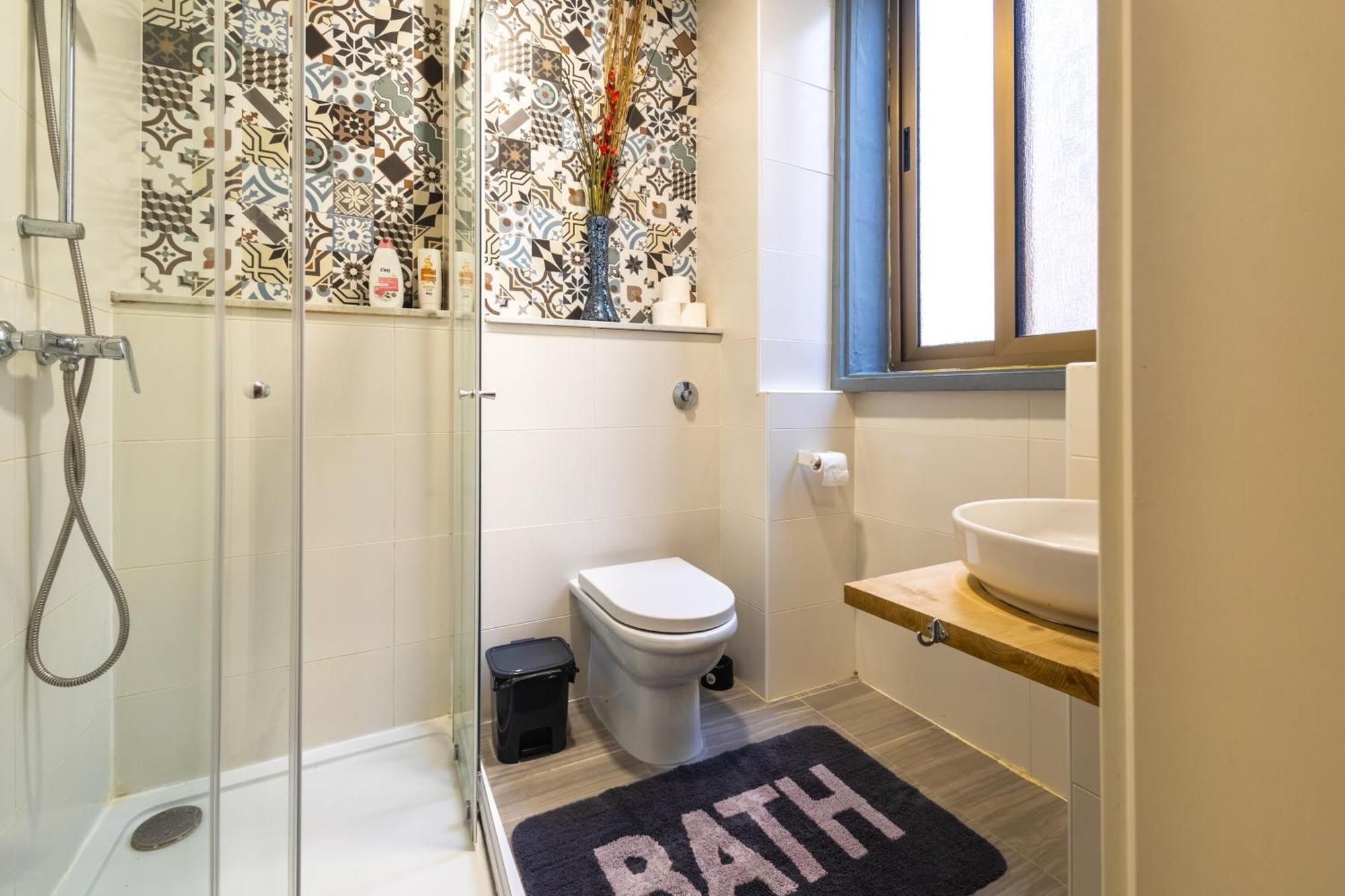 Quiet Ensuite Budget Twin Room Sliema Exterior photo